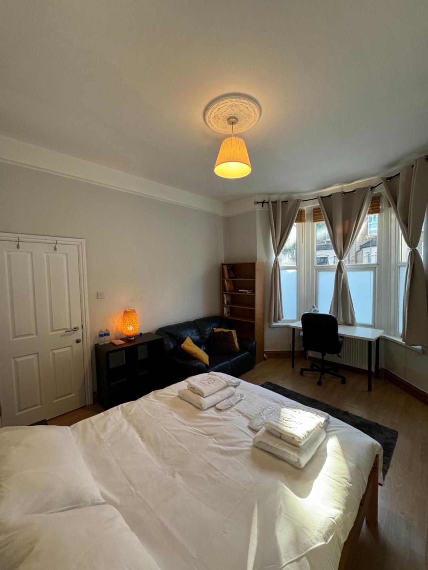 Napcastle Archway Hotel London Ngoại thất bức ảnh